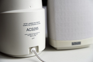 Колонки altec Lansing 2.1 (4 фото из 7)
