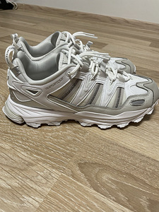 Adidas Originals Hyperturf trainers in triple white (3 foto / 6)