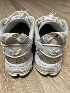 Adidas Originals Hyperturf trainers in triple white (5 foto / 6)