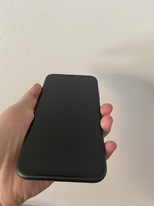 I phone 11 64gb (4 foto / 4)