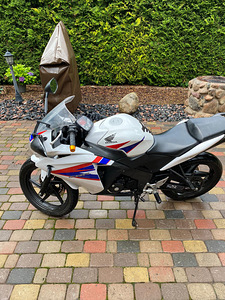Продается Honda CBR125 R (4 фото из 5)