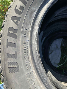Goodyear Ultragrip Ice 215/65/16 (4 foto / 4)