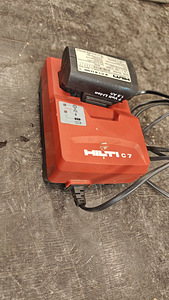 Hilti C7, B 7/1.5 Li (2 foto / 3)