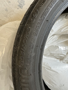 Шины Suver 225/40/18 Bridgestone (2 фото из 4)