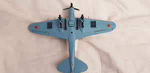 Lennuk IL-2 USSR 1:72 (4 foto / 8)