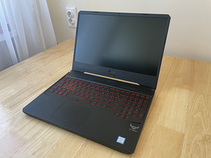 ASUS TUF FX505GM Intel i7-8750H RAM 32GB M.2-256GB 120hz (1 foto / 3)