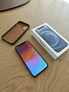 iPhone 12 мини 64 ГБ (1 фото из 2)