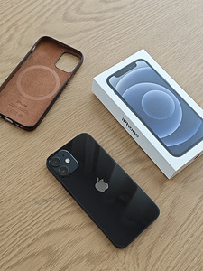 iPhone 12 мини 64 ГБ (2 фото из 2)