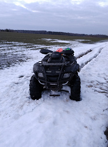 Can am outlander 800cc (2 foto / 3)