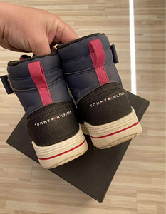 Tommy Hilfiger talvesaapad, 29 (2 foto / 3)
