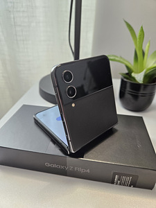 Samsung Galaxy Flip4, Flip 4 (2 foto / 5)