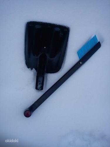 Лопата и щетка для снега в машину (фото #6)