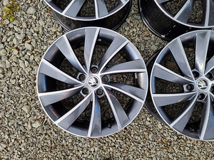 R18 Škoda veljed 5x112 (3 foto / 5)