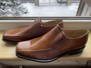 Новые мужские туфли из натуральной кожи - размер 43
