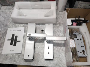 YRHAND Tuya wifi Smart Lock with camera (3 foto / 8)