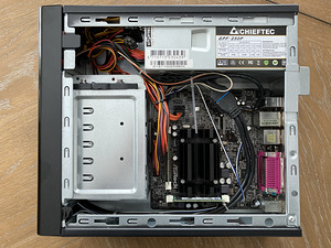 Komplektne lauaarvuti, Desktop-N28T935 (6 foto / 7)