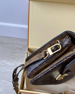 Louis Vuitton kott (4 foto / 10)