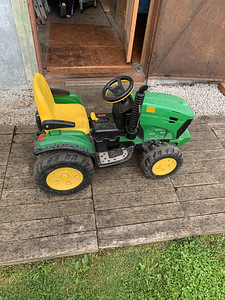 Akutoitel traktor (1 foto / 4)
