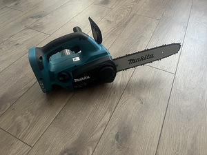 Makita duc302 (1 foto / 2)