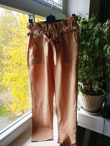 Длинные бежевые брюки S / M