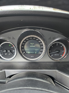 Mercedes Benz (6 foto / 9)