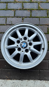 BMW R15 veljed (2 foto / 7)