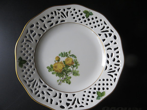 Schumann taldrik Saksamaa. 17 cm. Perforeeritud portselan (1 foto / 4)