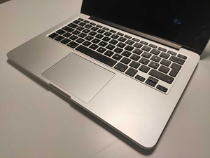 MacBook Pro Retina 13" Early 2015 (2 foto / 8)