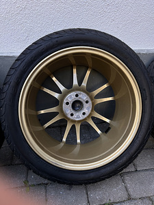 OZ Ultraleggera 17x7,5 (2 фото из 5)