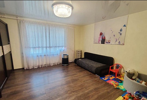 Kangelaste prospekt 51, Pähklimäe, Narva, Ida-Virumaa (3 foto / 12)