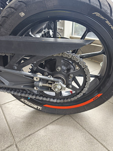 KTM Duke 125 куб 11 kw 2020 (8 фото из 10)