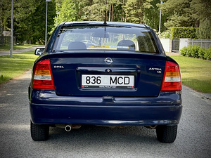 Opel Astra 1.6 55kW (6 foto / 12)