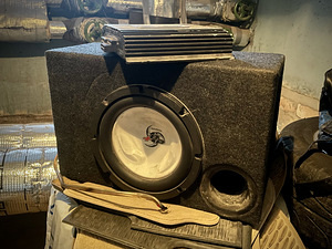 Subwoofer KENWOOD ja helivõimendi (1 foto / 5)
