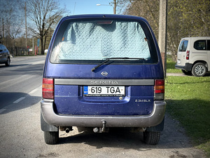 Nissan Serena 2.3 55kW (3 foto / 15)