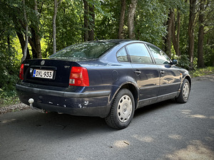 Volkswagen Passat 1.8 110kW (5 foto / 14)