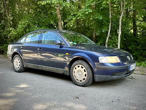 Volkswagen Passat 1.8 110kW (7 foto / 14)