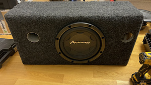 Subwoofer Pioneer 1000w (1 foto / 4)