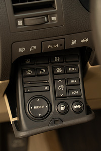 Lexus gs300 AWD (13 foto / 15)