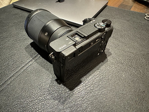 Sony a6400 + оборудование (2 фото из 7)