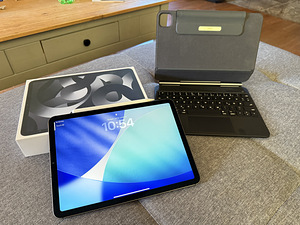 iPad Air 5 WI-FI / LTE+ Apple pencil + klaviatuuriümbris (1 foto / 3)