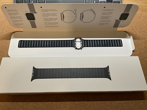 Apple Watch Midnight Leather Link Band 45mm (1 foto / 3)
