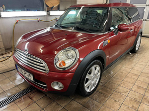 Mini Clubman (9 фото из 10)
