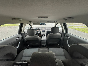 Ford mondeo 2.0 103kw (7 foto / 9)
