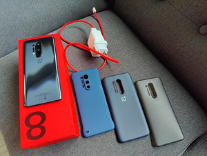 Oneplus 8 Pro, 8/128 Gb, 6.78" 120 Hz, IP68 veekindel (1 foto / 3)