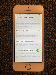 iPhone SE 64GB rose gold (2 foto / 5)