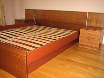 Мебель для спальни (кровать, комоды, тумбочки и др.)