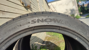 255/40R18 Triangel Snowlink lamellrehvid (2 foto / 4)