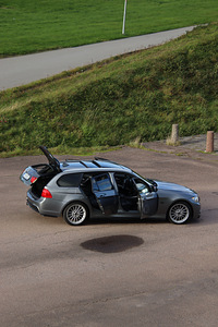 2011 BMW E91 LCI 325d 210KW (6 foto / 15)