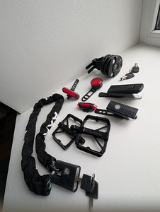 MAANTEERATAS CUBE AXIAL PRO M-RAAM (50 CM) (10 foto / 10)