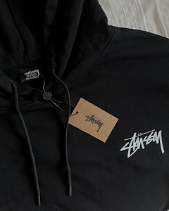 Stüssy (3 фото из 3)
